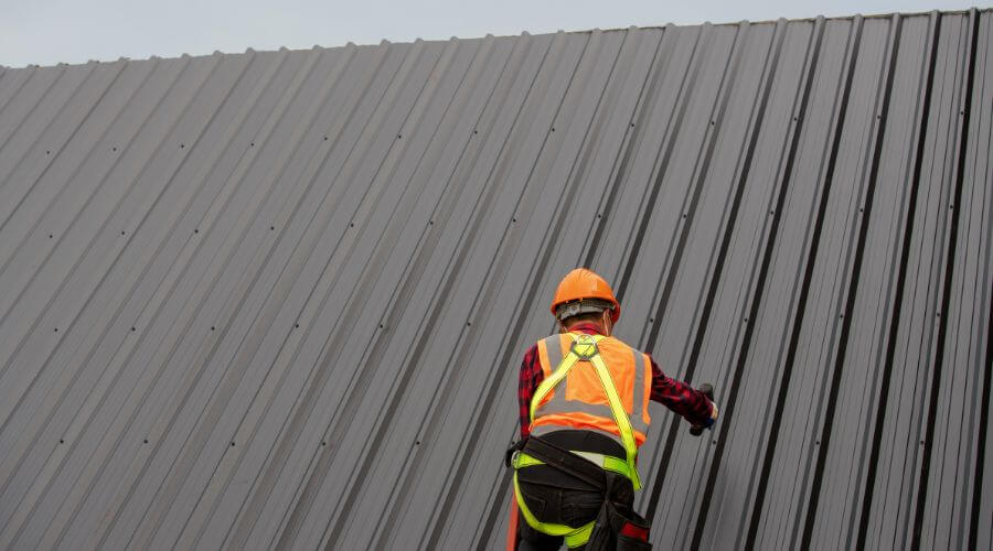 Professional metal roof installation services in Patillas, PR